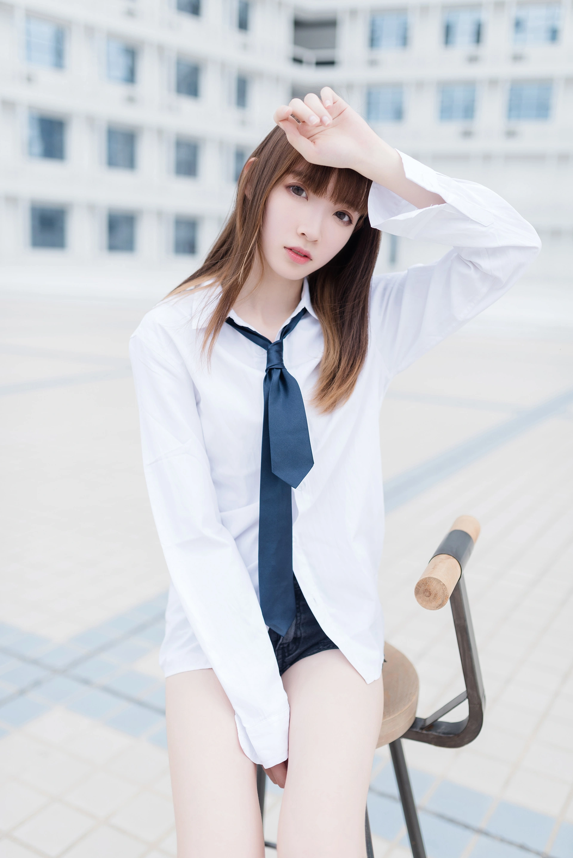 祖木子 NO.005 裸脚白衬衫 · 足控福利 1