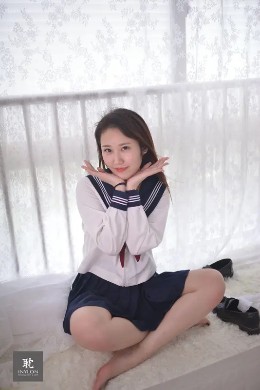 普惠集 224“奇装异服”的阿馨(2) - IESS